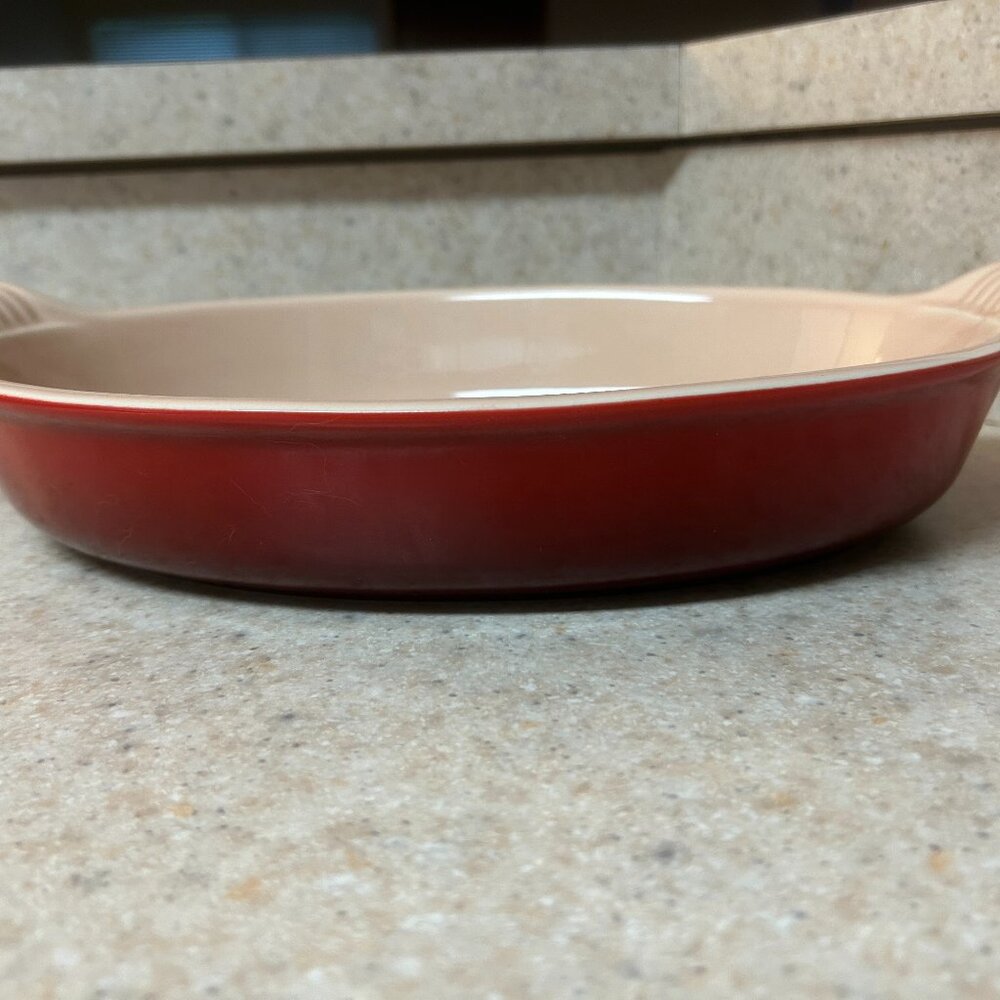 Le Creuset oval gratin in Cerise
